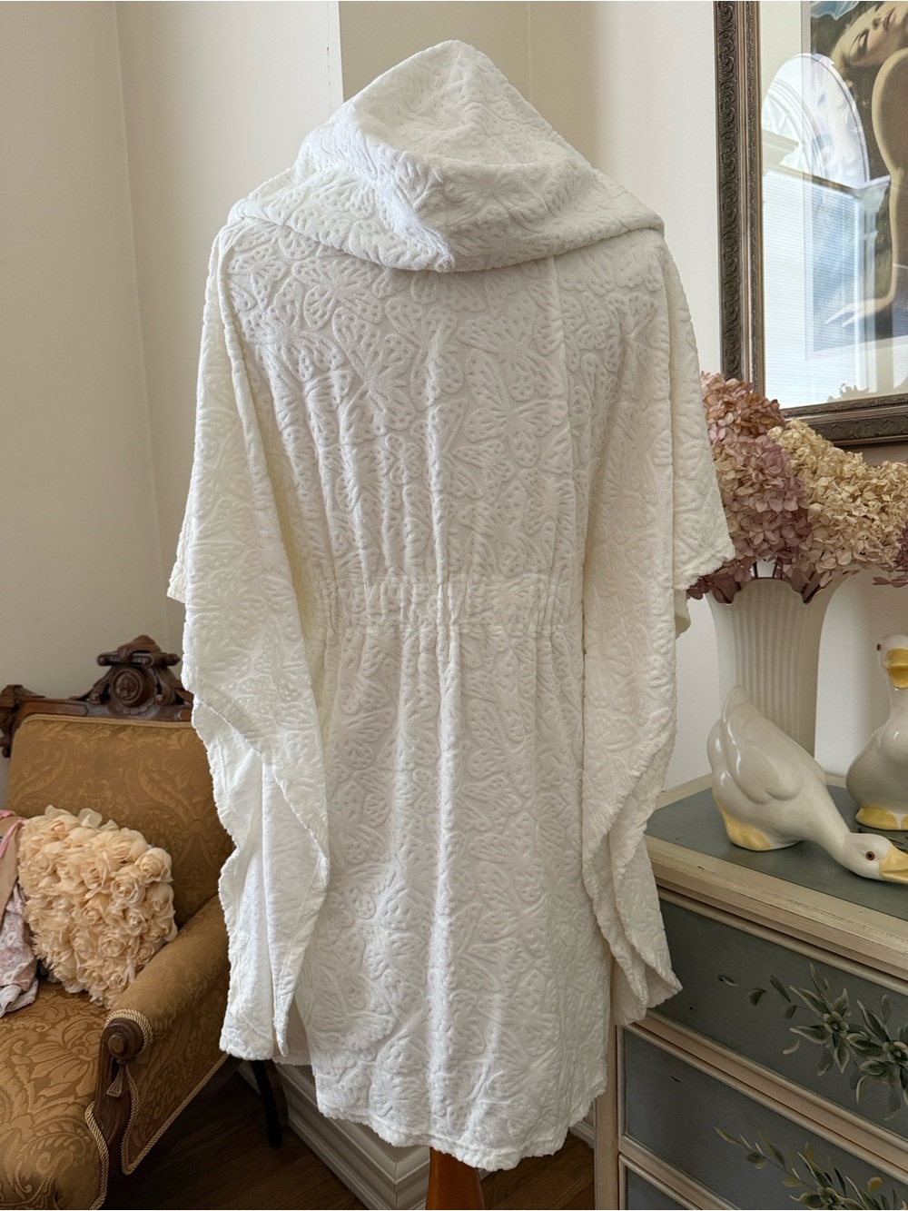 Juicy Couture White Hooded Terry Cover-Up - Picture 4 of 8
